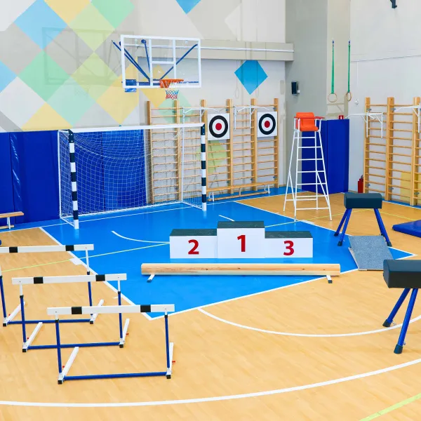 Щит баскетбольный игровой (монолитный поликарбонат) 1050х1800 мм ZAVODSPORTA за 47&nbsp;600 ₽ в Казани